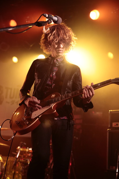 「GLIM SPANKY 亀本寛貴」7枚目/11