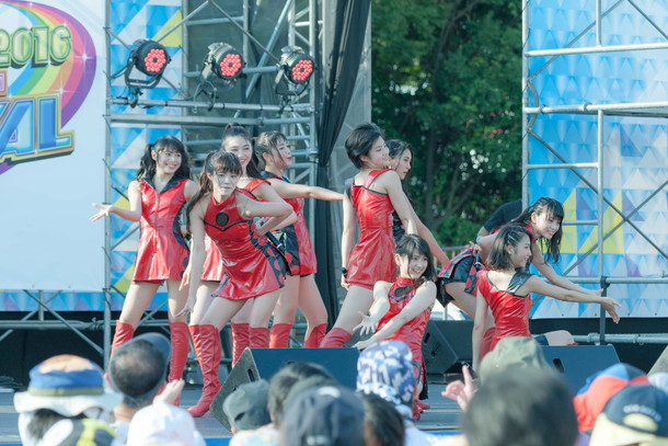 「東京パフォーマンスドール「アウェイ上等！」小室哲哉＆浅倉大介の師弟コンボ～夏モード全開アクトでTIF席巻」1枚目/31