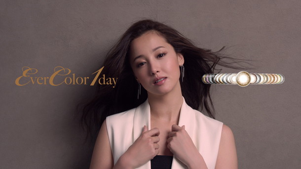 「沢尻エリカ 美しすぎる三変化！ 色気漂うver.などカラコンTVCMスタート」1枚目/3