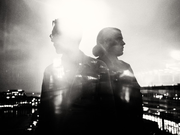 「スウェーデン出身ポップデュオ=マーチング・バンド、来日公演でチェコ/LUCKY TAPESらと共演決定」1枚目/2