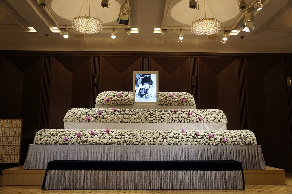 「【中村紘子さんをしのぶ会】で堤剛、東京交響楽団らが献奏」1枚目/12