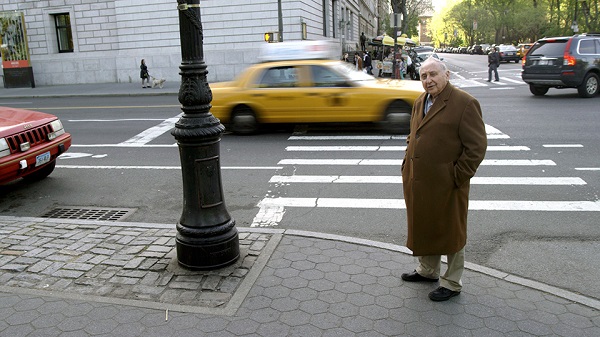 「(C)2015 Risk Love LLC」7枚目/11