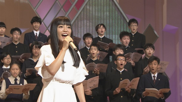 miwa 【Nコン】ステージで学生らと「旅立ちの日」歌唱……「結-ゆい-」の大合唱で涙も