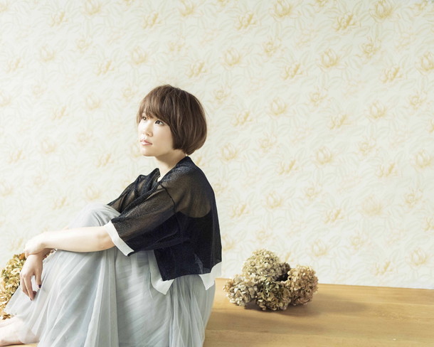 「“癒しの歌声”で話題の丸本莉子 「誰にもわからない」MVでカンヌ受賞監督と初タッグ」1枚目/2