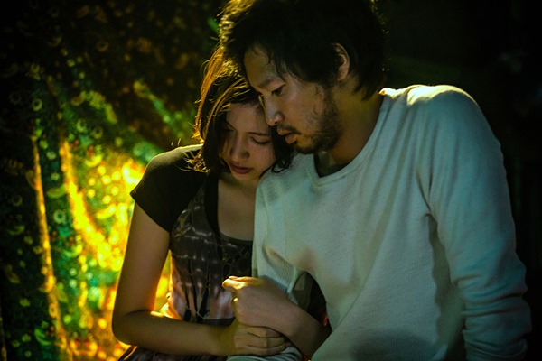 「半野喜弘初の監督作品、映画『雨にゆれる女』公開」1枚目/3