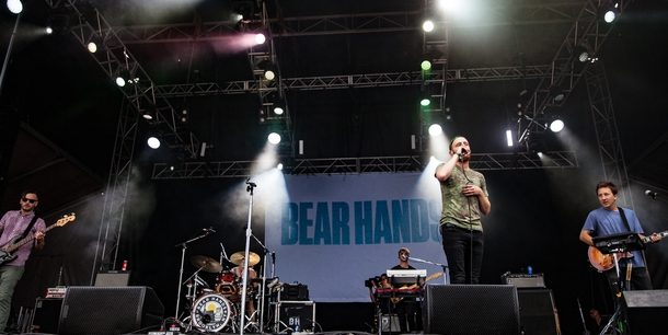 「Bear Hands」10枚目/54