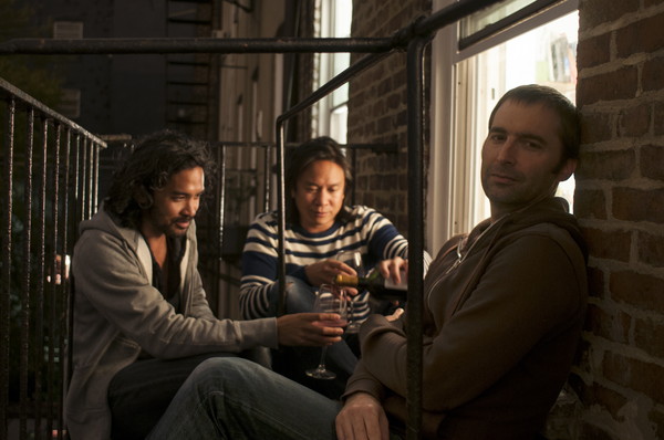 「+/- {PLUS/MINUS}、2月のジャパンツアーに金沢公演を急遽追加」1枚目/3