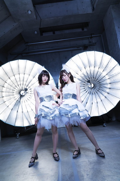 「Pyxis「FLAWLESS」豊田萌絵＆伊藤美来のキュートな表情が楽しめるリップシンクMV公開」1枚目/3