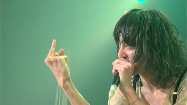 「ドレスコーズ 最新LIVE映像作品から「ゴッホ」「トートロジー」ライブ映像公開」1枚目/4