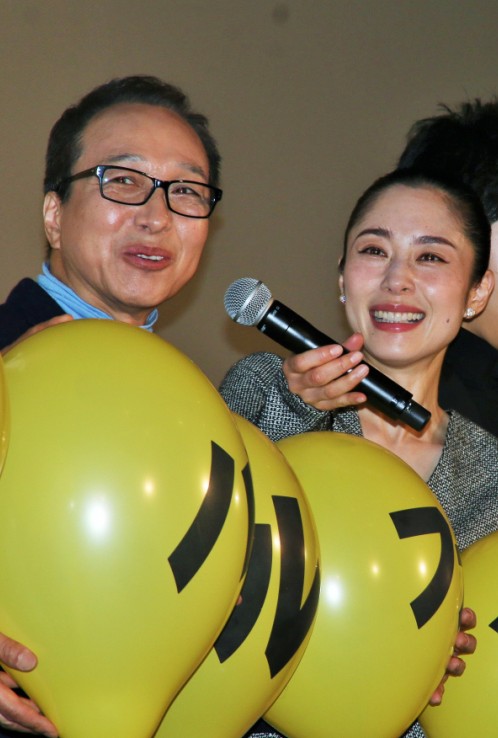 「深津絵里、小日向文世に「ずっと大好きです」　“雨女”藤原紀香が仰天エピソ－ドを披露」1枚目/1