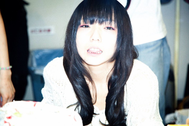 「ローラーガール」2枚目/5