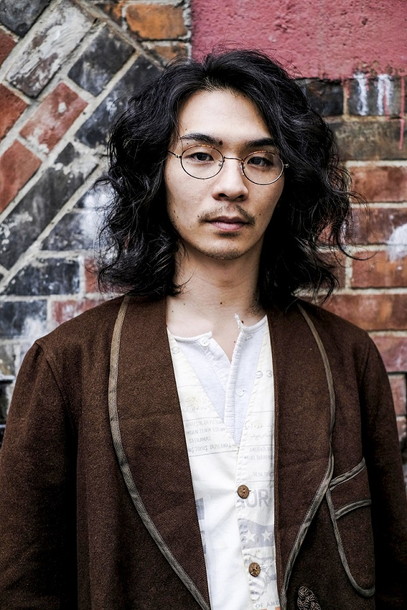 「黒猫チェルシー 漆塗りの研究をしている宮田岳（b）修了制作作品が筑波大学芸術賞を受賞」1枚目/5