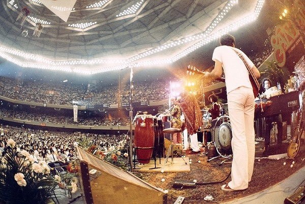 「サンタナ1973年武道館公演」2枚目/2