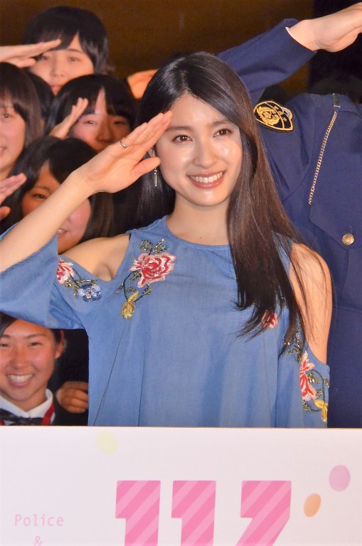 亀梨和也と土屋太鳳 現役女子高生に圧倒される 16歳にモテる秘訣を問われてびっくり Daily News Billboard Japan 亀梨和也と土屋太鳳 現役女子高生に圧倒される 16歳にモテる秘訣を問われてびっくり Daily News Billboard Japan