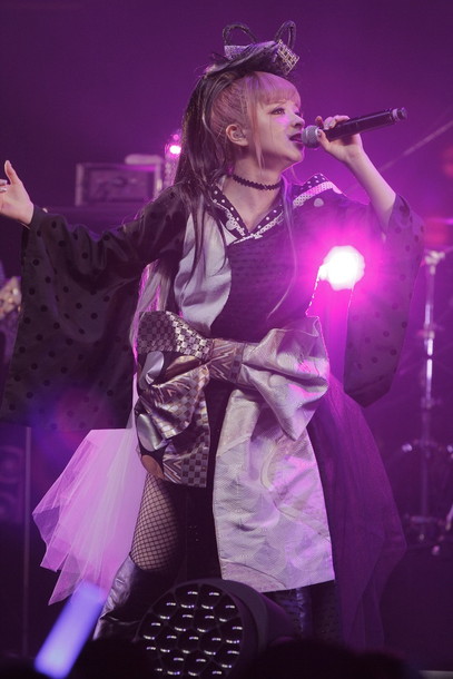 「GARNiDELiA
」2枚目/9