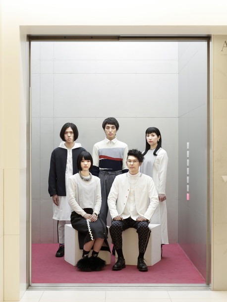 「LILI LIMIT」2枚目/5