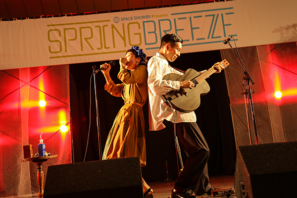「【SPACE SHOWER Presents SPRING BREEZE 2017】爽やかな風が吹く中開催された都会の野外音楽イベントをレポート」1枚目/20