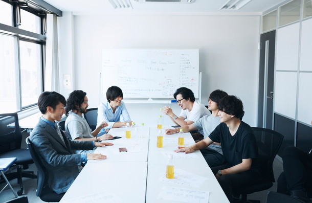 「androp ニューシングルでCreepy Nutsとコラボ」1枚目/2