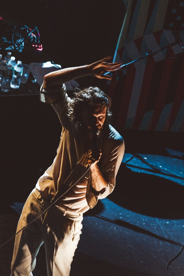 「Photo: ERINA UEMURA
2013 Terminal 5」14枚目/16