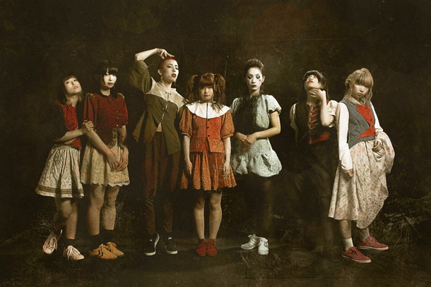 「BiS 中世ヨーロッパ風の新ビジュアル公開」1枚目/8