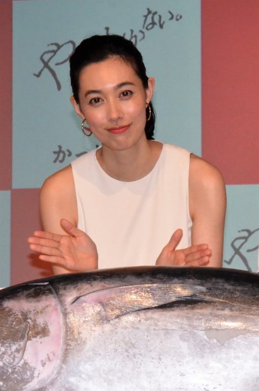 「吹石一恵、崖っぷち女漁師役で「体がバキバキに」　岡山天音は“伝説の漁師”恐れて寝られず」1枚目/1