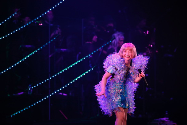 「YUKI「函館が生んだスーパースター・YUKIです」地元で15周年記念ツアーファイナル」1枚目/3