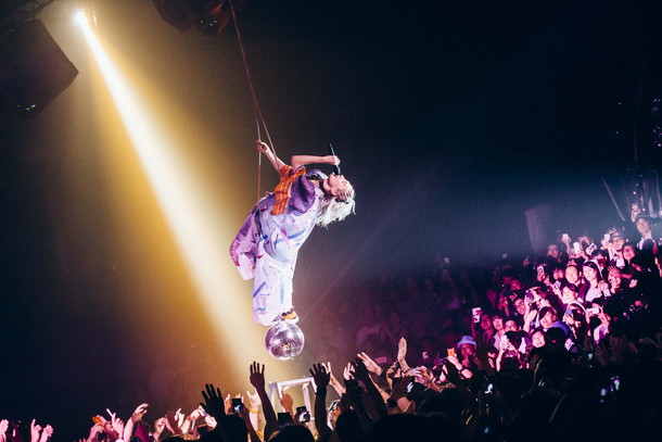 「水曜日のカンパネラ、ツアー東京公演でこれでもかと“水曜日のカンパネラ”を表現」1枚目/6