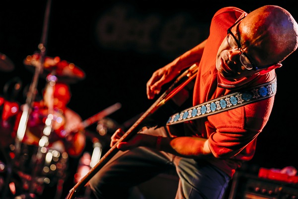 「【RSR2017】eastern youth、亡き盟友へ向けて歌った「テレビ塔」」1枚目/1