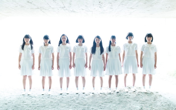 「アイドルネッサンス 新EP『前髪がゆれる』よりベボベ小出祐介制作の2曲MV公開」1枚目/1