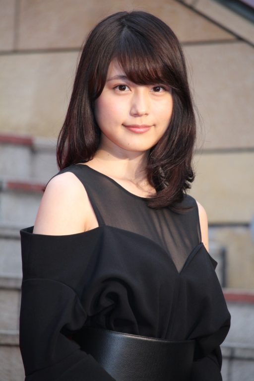 「松本潤、サプライズの誕生日ケ－キに笑顔　「僕の名前でギャグができるなんてね」」1枚目/1