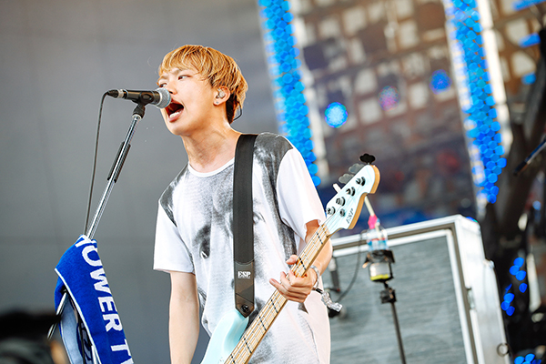 「Photo by 上山陽介」3枚目/13