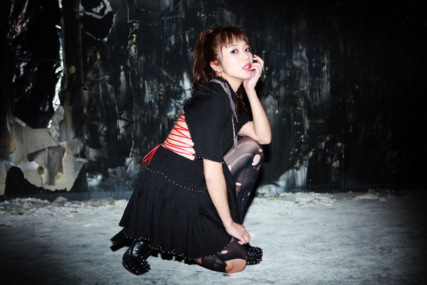 「Pile、宮野真守/堀江由衣ら出演でも話題の『王様ゲーム』原作アニメEDテーマを担当」1枚目/1