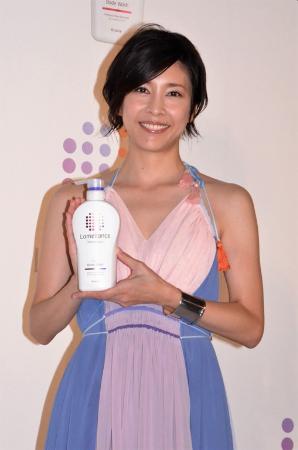 竹内結子、背中べた褒めに苦笑 「世界で一番目の女になったよう
