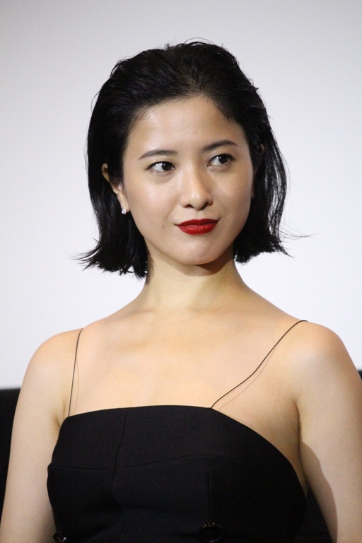 「吉高由里子「純愛とは…？」に持論を展開　「愛なんて人から教わるものじゃない」」1枚目/1