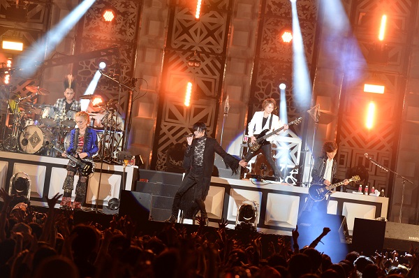 「BUCK-TICK、30周年SP野外ライブ開催「明日からも音楽と共に生きていけたら」」1枚目/8