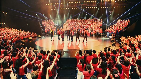 「三代目J Soul Brothers×POCKYのスペシャルムービー公開、7人全員登場にファン800人大興奮」1枚目/1