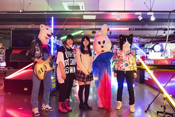 「豚乙女【ミスiD2018】ファイナリスト鈴木茜音出演の「トラウマレコーダー」MV公開」1枚目/4