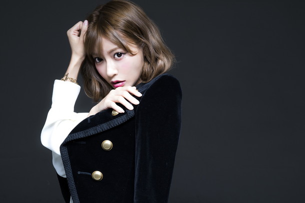 「明日花キララ「皆さんに笑顔を届け愛されたい」ミオヤマザキの新曲「愛されたいよ。」MVに出演」1枚目/4