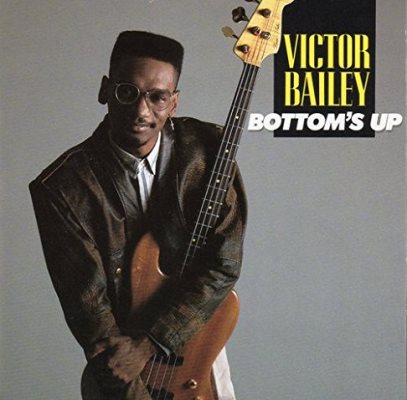 「『11月11日はなんの日？』元ウェザー・リポートのスーパーベーシスト、ヴィクター・ベイリーの命日」1枚目/1