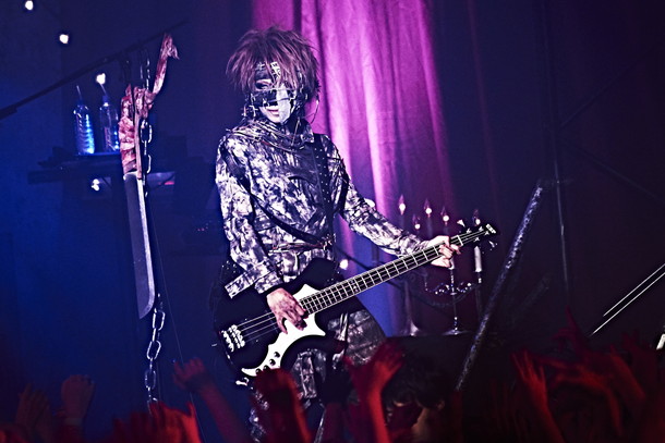 「LUCY」4枚目/14