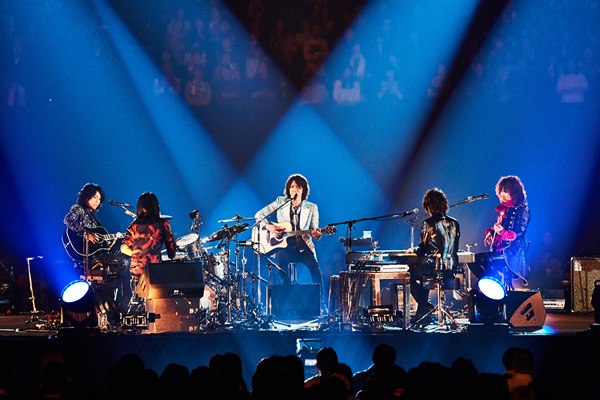 「THE YELLOW MONKEY、再集結から二年間の集大成となる【九州SPECIAL】で3時間ライブ」1枚目/5