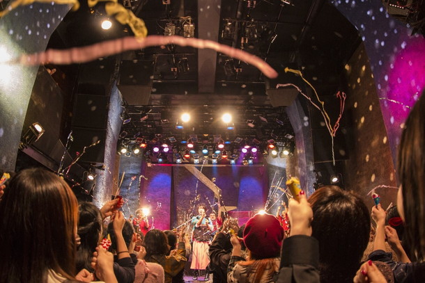 「分島花音 カウントダウン公演は和装でおもてなし！ デビュー10周年となる2018年一発目、いよいよ1/8 Zeppダイバーシティ東京にて開催」1枚目/18