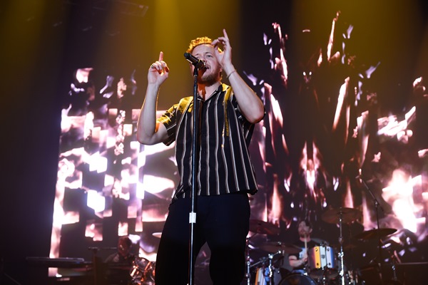 「イマジン・ドラゴンズ待望の初単独来日公演レポート、日本愛を感じるパフォーマンスに観客大熱狂」1枚目/5