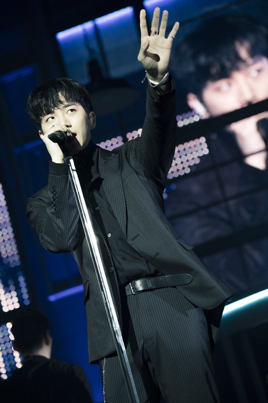 「JUNHO (From 2PM) 冬の全国ソロツアー、日本武道館で終幕！ 夏ツアー決定も」1枚目/17