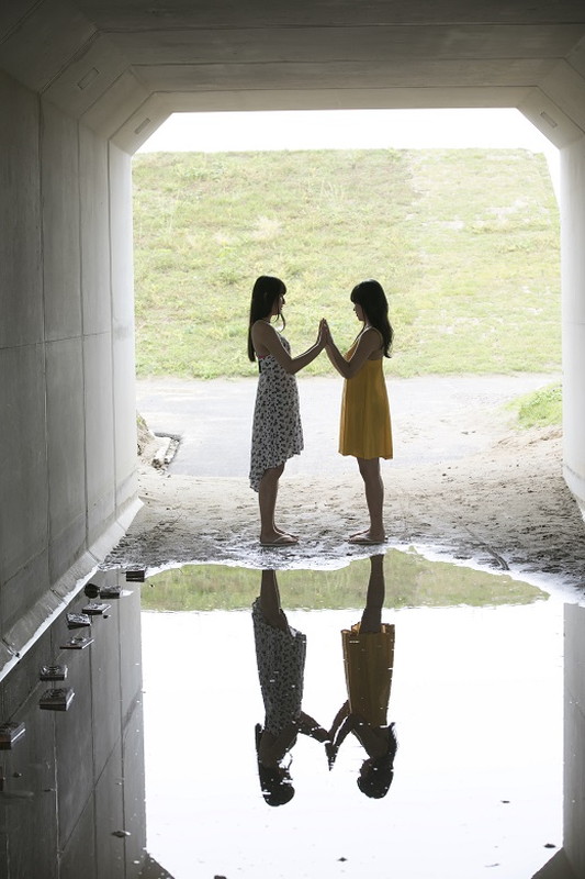 「浅川梨奈＆大原優乃、初のグラビア共演が実現したグラビア・ブック刊行」1枚目/3