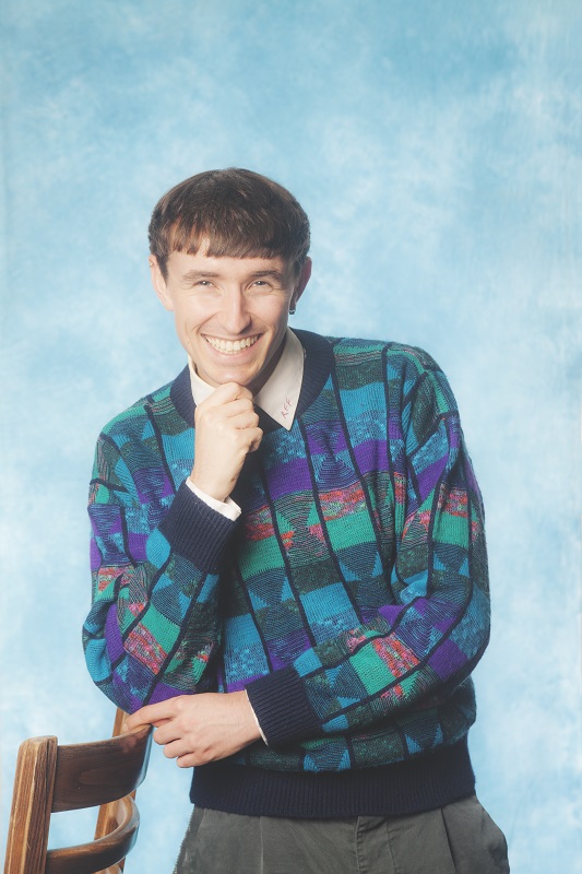 「ソニマニで初来日を控えるロス・フロム・フレンズ、デビューALから「Pale Blue Dot」 MV公開」1枚目/2