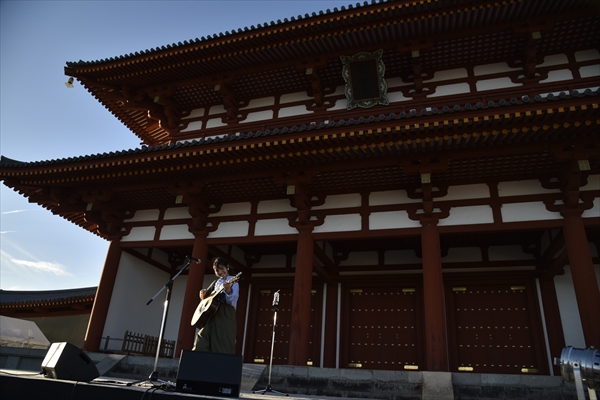 「＜ライブレポート＞BENI/井上苑子/祭nine.が平城宮跡でスペシャルライブを披露。」1枚目/6