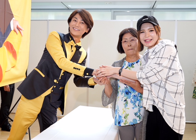 「氷川きよし、東阪2000名のファンと握手会を開催&amp;10月2日に新AL発売決定」1枚目/4