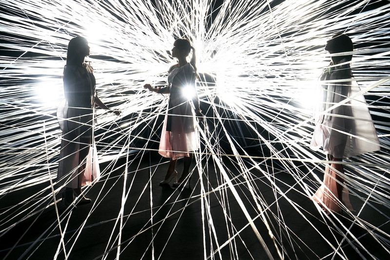 Perfume、アルバム『Future Pop』アナログ盤を3色展開 ｜ ガジェット