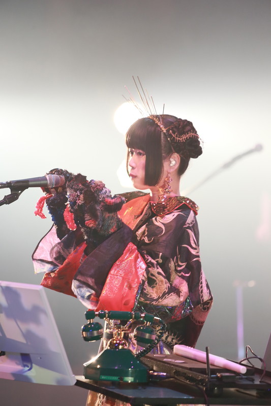 「＜相対性理論の2018年～ライブレポート No.1～＞“相対性理論”という範囲の広さを実感した【変数I】」1枚目/21